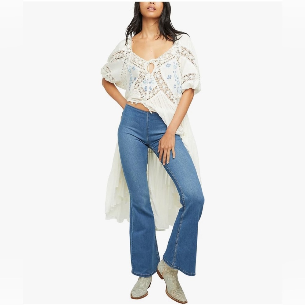 Free People We the Free Penny Pull-On Jeans Stretch Flare Bell Bottom 593